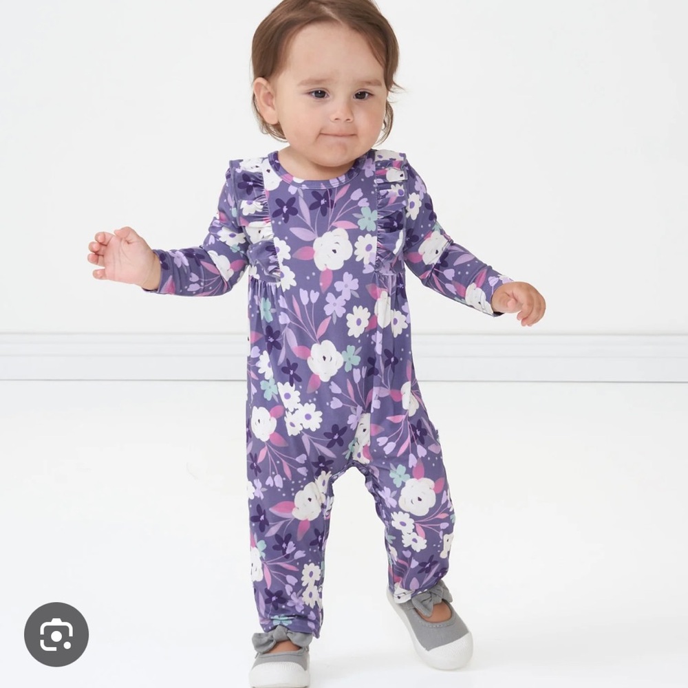 NWT Little Sleepies Sugar Plum Floral Long Sleeve Ruffle Bib Romper — 2T